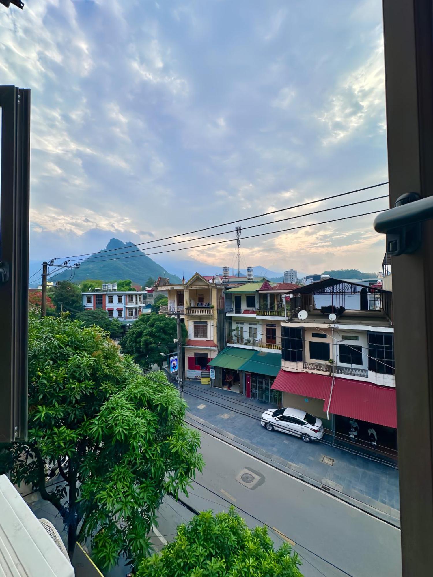 Tam Giac Mach Hotel Hà Giang Zewnętrze zdjęcie